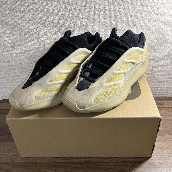 adidas Yeezy 700 V3 Safflower イージー スニーカー