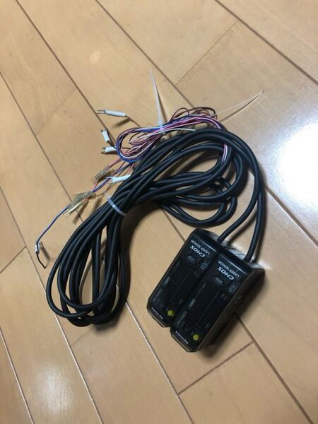 キーエンス KEYENCE CMOS レーザセンサ GV-21/22 アンプユニット 2連 中古美品