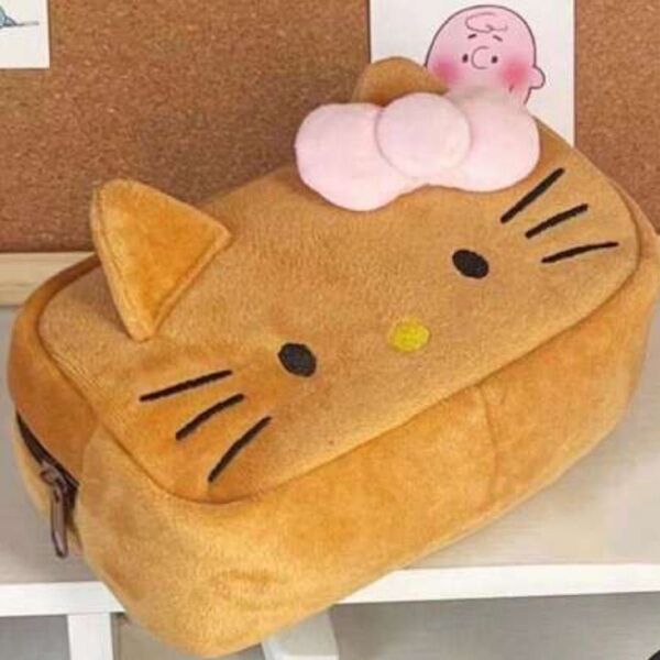新品 キティ 日焼け ぬいぐるみ ポーチ ペンケース