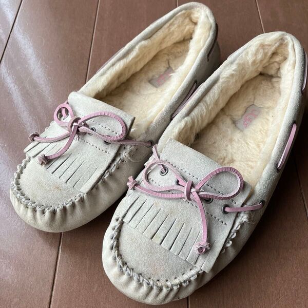 UGG モカシン