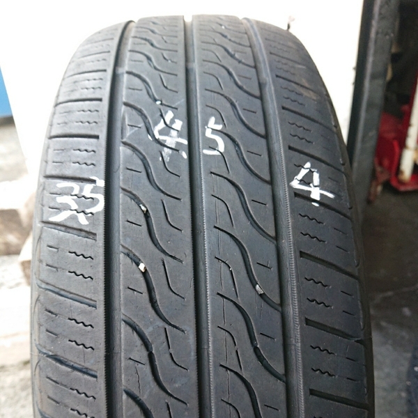 (中古タイヤ26)TOYO TEOplus トーヨー テオプラス 185/65R14 86S 17年製