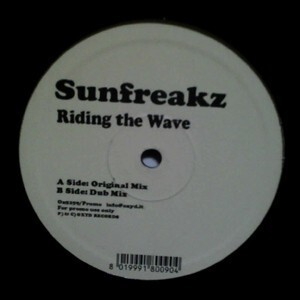 12inchレコード　SUNFREAKZ / RIDING THE WAVE