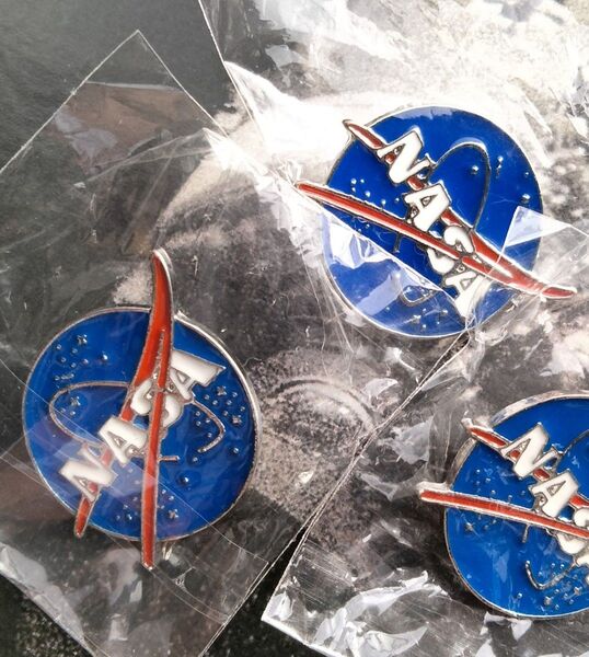 【期間価格 8/7にて終了◆】NASA公式デザイン ピンバッジ ピンズ!3点 OMEGA userへ!アポロ計画!月面着陸!◆最終