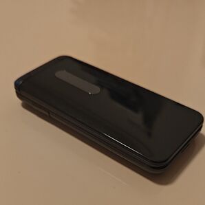 au KDDI グラティーナ 4G 長期保管品 中古美品