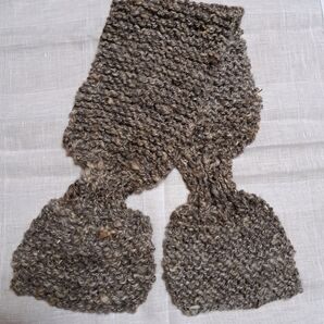 ハンドメイド マフラー スヌード ネックウォーマー 防寒着 ウール 羊 混合色 グレー系 手つむぎ 手編み 毛糸 オリジナル