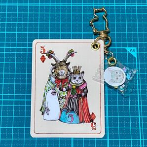 ネコ型キーホルダー circus☆ 王冠 ギュス シャカシャカチャーム にゃんこ