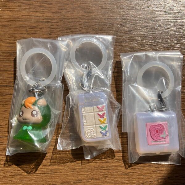 めじるしアクセサリー プリキュア5gogo キュアモ ナッツ ローズパクト ガチャガチャ