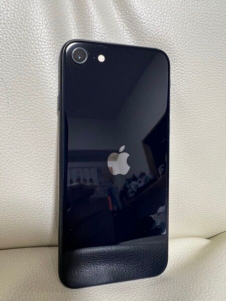 極上品 iPhon SE3 64GB ミッドナイト SIMフリー