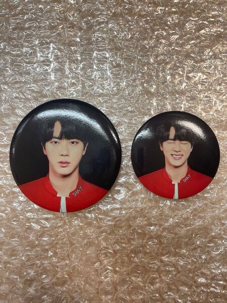 BTS MAP OF THE SOUL ON:Eグッズ 缶バッジ JIN