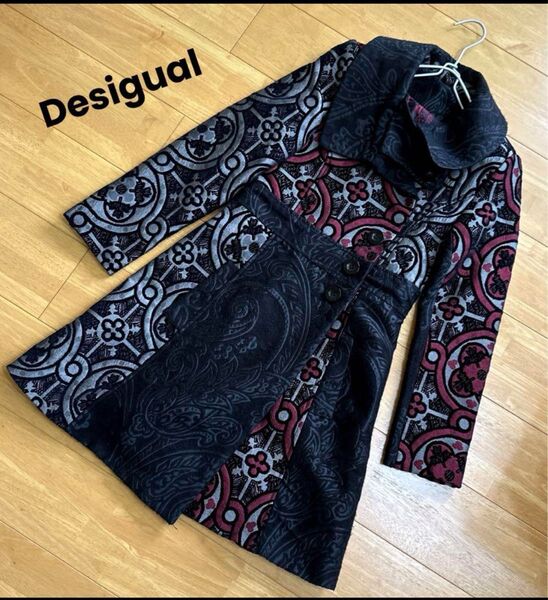 Desigual デシグアル カッコイイ 黒×赤 シック コート