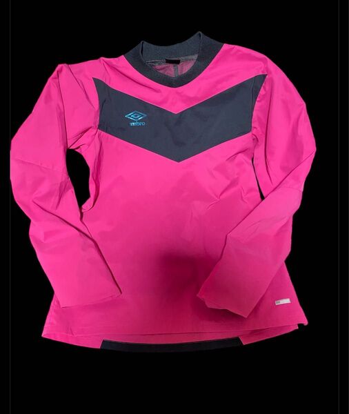Umbro ピステ 長袖 ピンク・黒 サッカー トレーニングウェア アンブロ