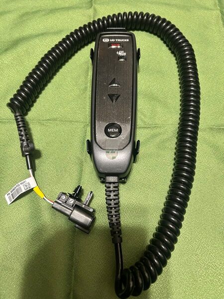 新品未使用品 日産UD クオン 純正エアサスコントローラーです♪