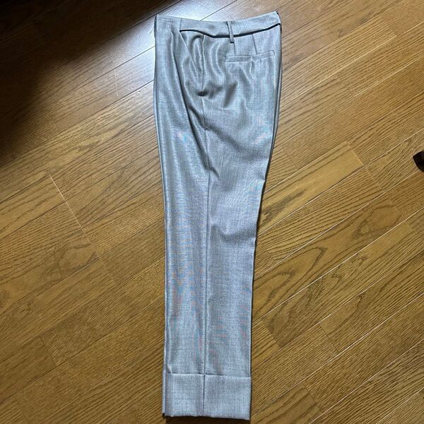 新品未使用品 タグ付き ランバンコレクション パンツ グレー パンツ