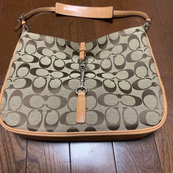 美品COACH コーチ シグネチャーセミショルダーバッグ/トートバッグ