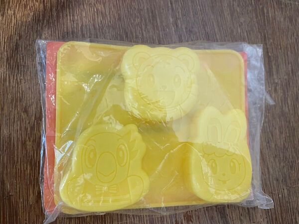 しまじろう シリコントレー レシピつき 開封のみ