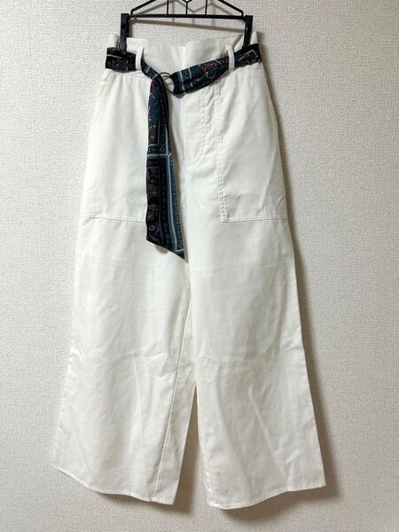 ワイドパンツ ホワイト スカーフベルト付き M