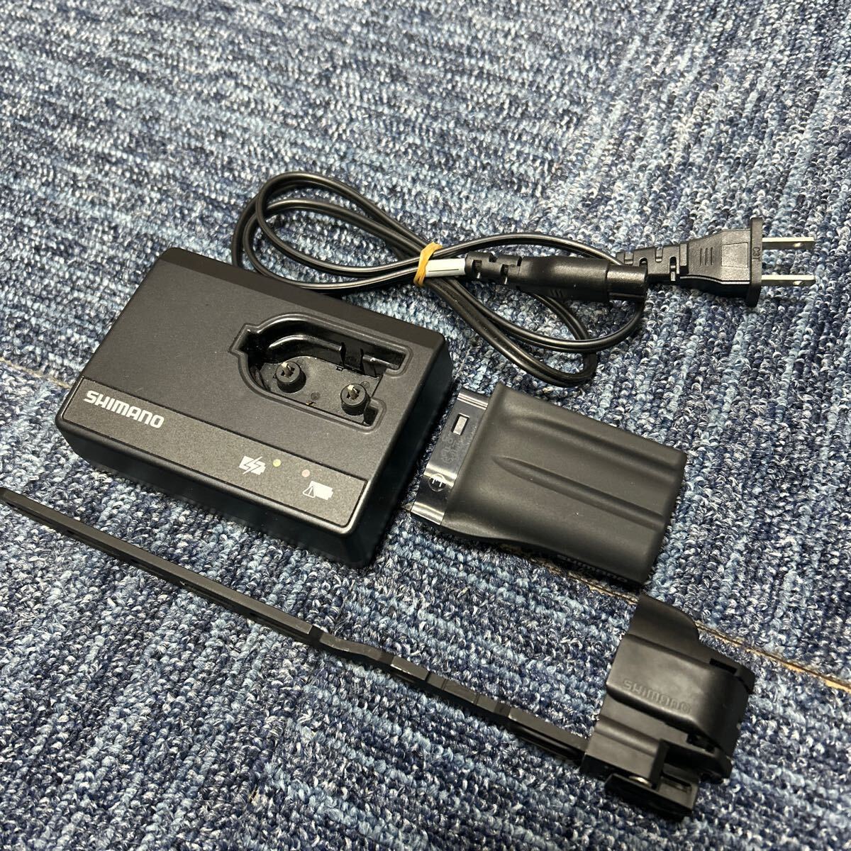 Yahoo!オークション -「di2 充電器」の落札相場・落札価格 Yahoo!オークション -「di2 充電器」の落札相場・落札価格