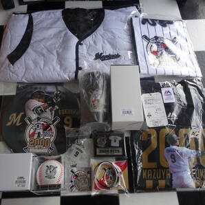 【千葉ロッテマリンズ】福浦和也 2000本安打達成記念 タオル+Tシャツ(L)+マフラータオル+サインボール+ピンズ+記念メダル 合計10点セット