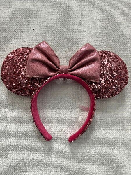 ディズニー Disney カチューシャ スパンコール ピンク
