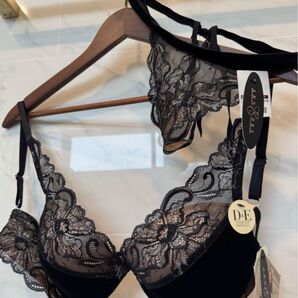 モデル着用【ANNBRA ベロア×上品レース】75D アンブラ