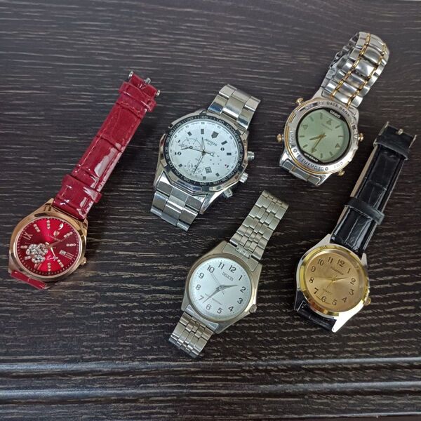 1630 ジャンク品 5点まとめ売り 腕時計 CASIO DELICES 不動品