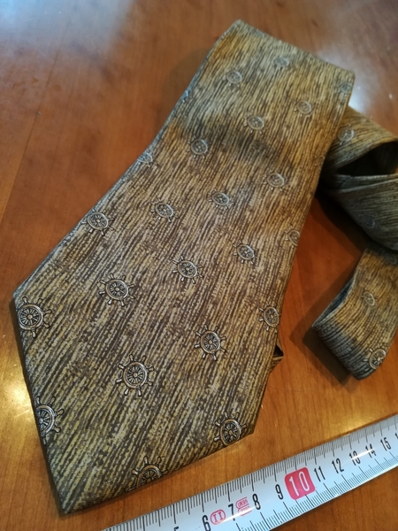 dunhill ダンヒル イタリア製の茶色系ネクタイ♪
