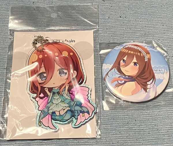 中野三玖 五等分の花嫁 アクリルキーホルダー 缶バッジ