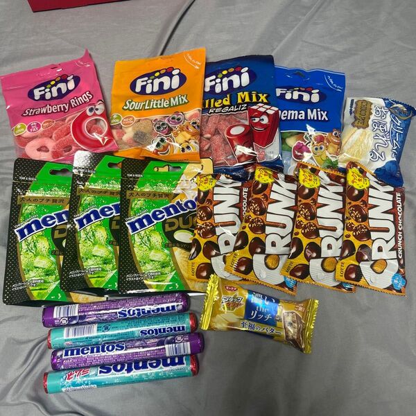 17個 お菓子詰め合わせ クランキー チョコレート グミ メントス アソート