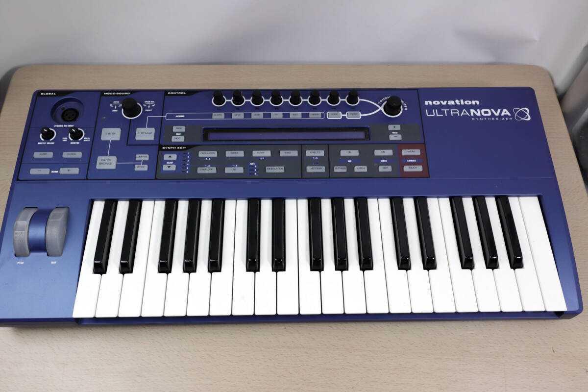 Novation xio25 シンセサイザー ジャンク