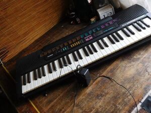 CASIO キーボードKEYBOARD KEY LIGHTING SYSTEM TK-520L アダプター不可