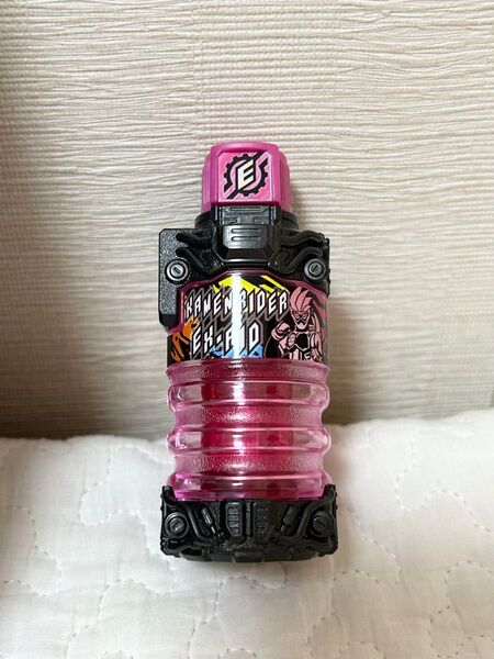 仮面ライダービルド DX エグゼイドフルボトル