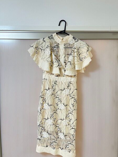 花柄 ドレス ワンピース キャバドレス クリーム色
