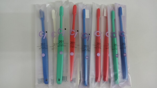 40本 ややかため歯ブラシ 歯科医院専用Ci201MH スリムヘッド