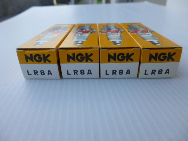 LR8Aスパークプラグ4本セット(NGK)未使用新品送料無料