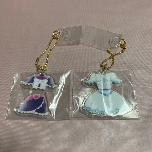 一番くじプリキュア E賞 コスチュームアクリルチャームセット