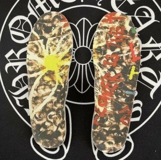 ★ BIGBANG G-DRAGON スニーカー インソール 44 ★ ジヨン 中敷き 箱柄 スニーカークッション