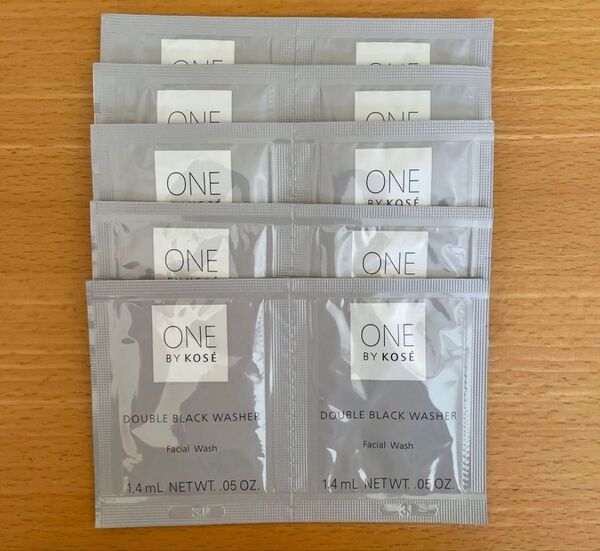 ONE BY KOSE ダブル ブラック ウォッシャー ワンバイコーセー サンプル