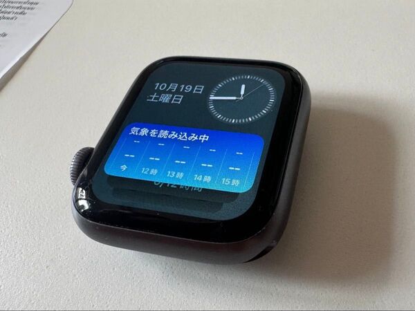 Apple Watch Series4 アップルウォッチ スペースグレー40mm バッテリーの容量79%
