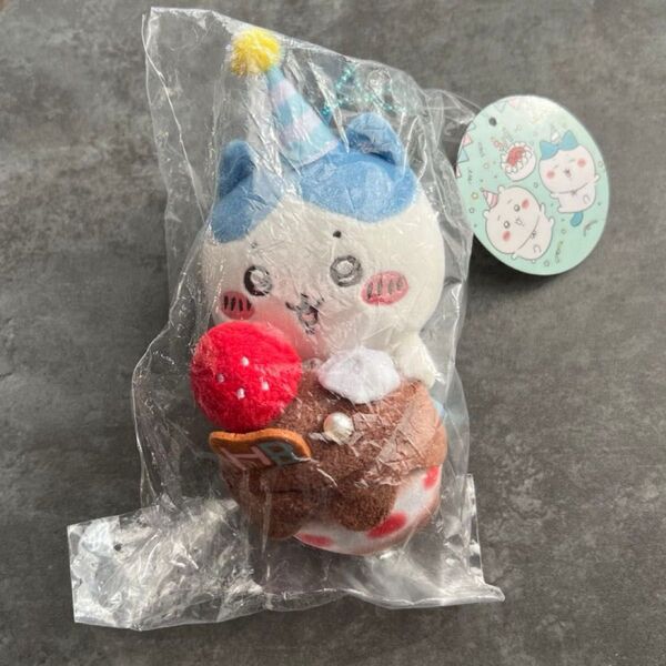 ハチワレ バースデーハチワレ デスクトップから見守るスペシャルマスコット マスコット ちいかわ