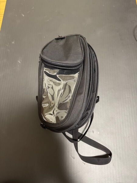 DEGNER マグネット式タンクバッグ