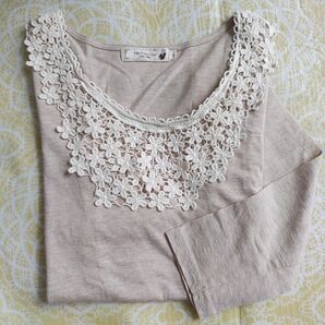 フラワーレース七分袖カットソー コットンレース インナーTシャツ あったかインナー レース クロシェレース かぎ針編み アース