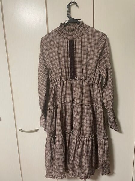 axes femme ワンピース
