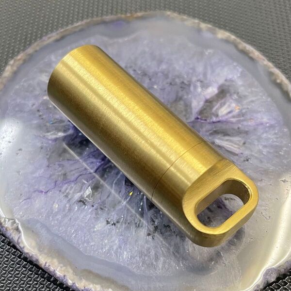真鍮製 円柱小物入れ 携帯灰皿 防水ポータブルケース