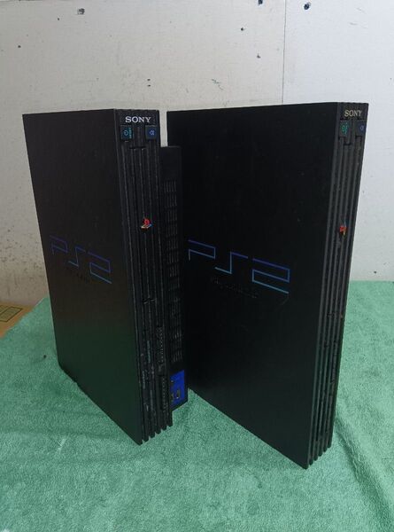 PS2 本体 まとめ売り 2点セット PlayStation2 SCPH-30000 SCPH-18000 ブラック ジャンク