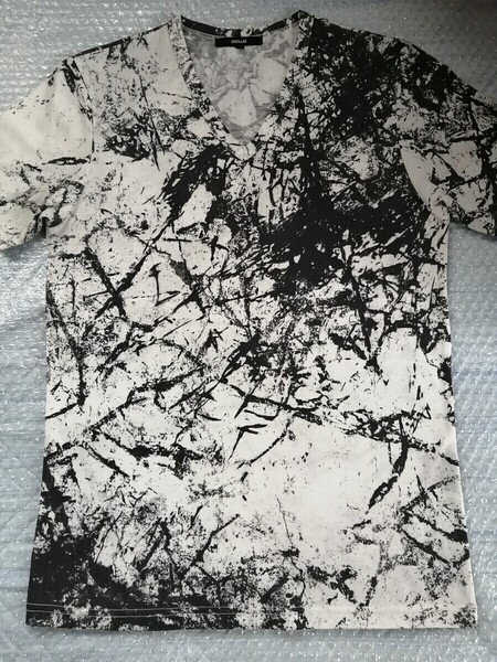 【少し訳あり】SHELLAC シェラック 半袖カットソー 半袖ニット 半袖Tシャツ サイズ44 美品! ブラック&ホワイト 黒&白