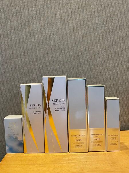 お値下げ!お得!【シャンソン化粧品】6点セット