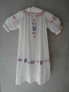 *60s France Vintage embroidery blouse cut and sewn 5 -years old 