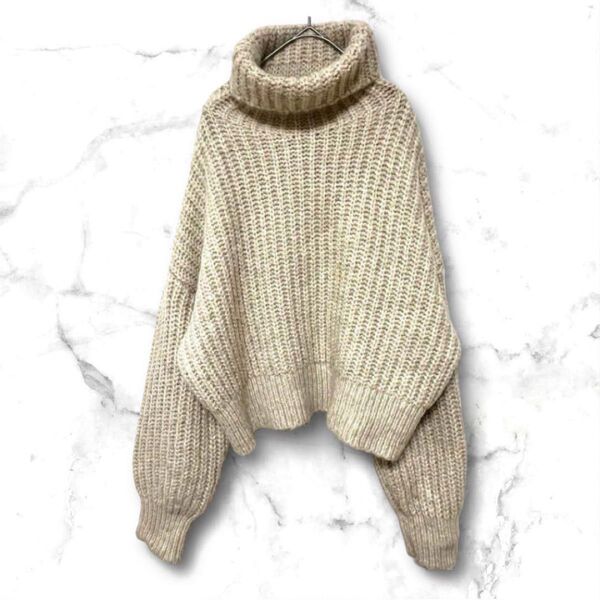 ZARA タートルネックニット セーター ウール混 モコモコ あったか オーバーサイズ