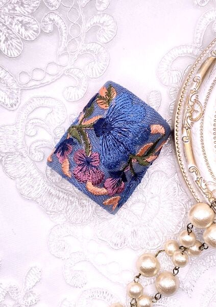 2602インド刺繍リボン☆ポニーフック ハンドメイド ブルー 人気柄
