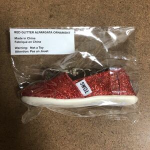 ★TOMS RED GLITTER ALPARGATA ORNAMENT オリジナルキーホルダー トムス TOKYO